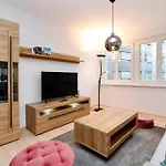 Graz Central Penthouse Style Apt